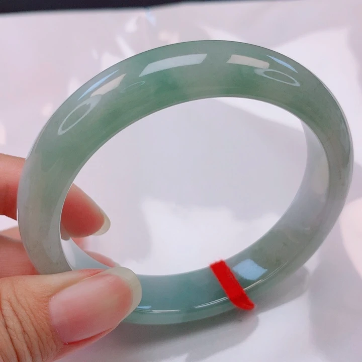 翡翠未镶嵌手镯56圈