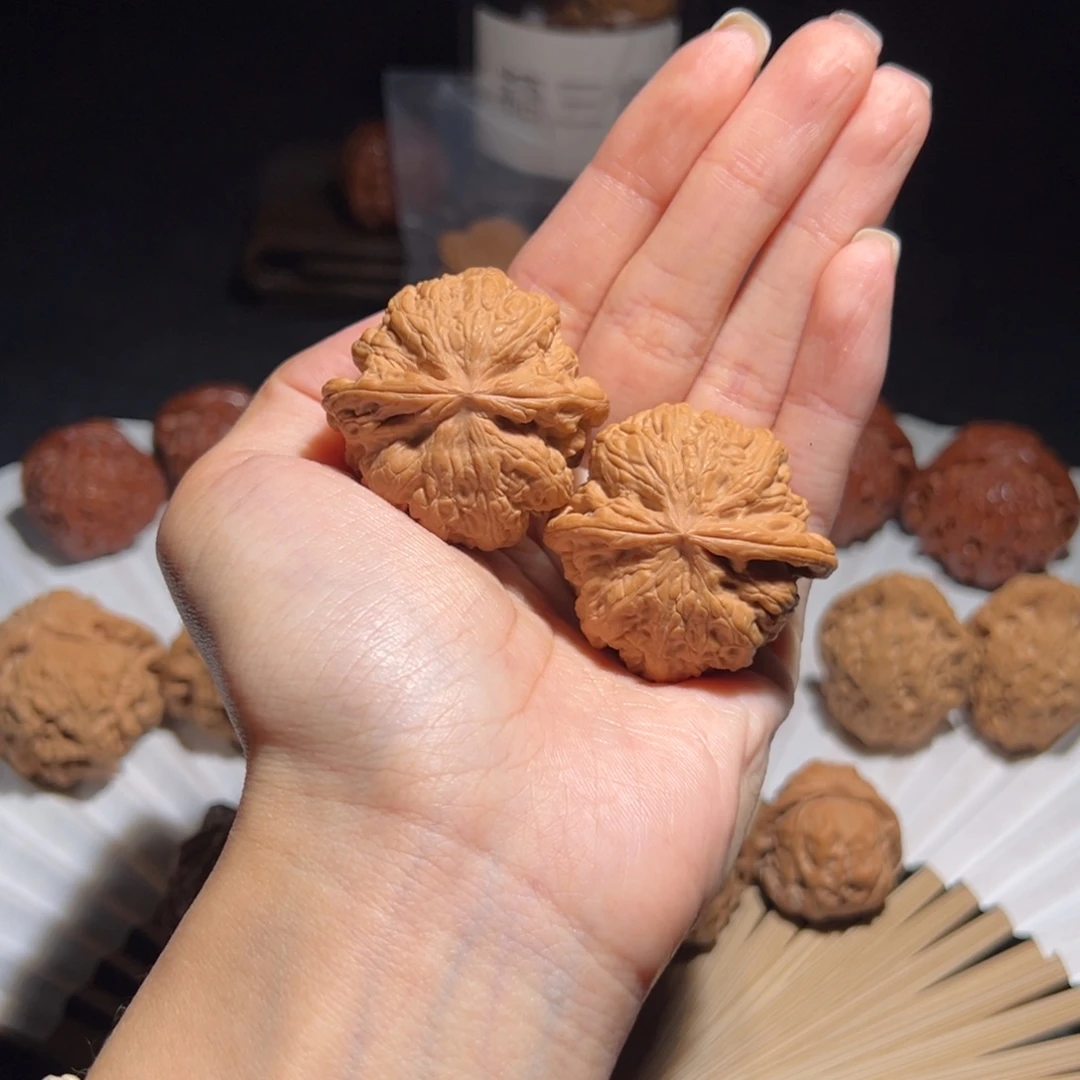 吊坠文玩核桃39粗筋