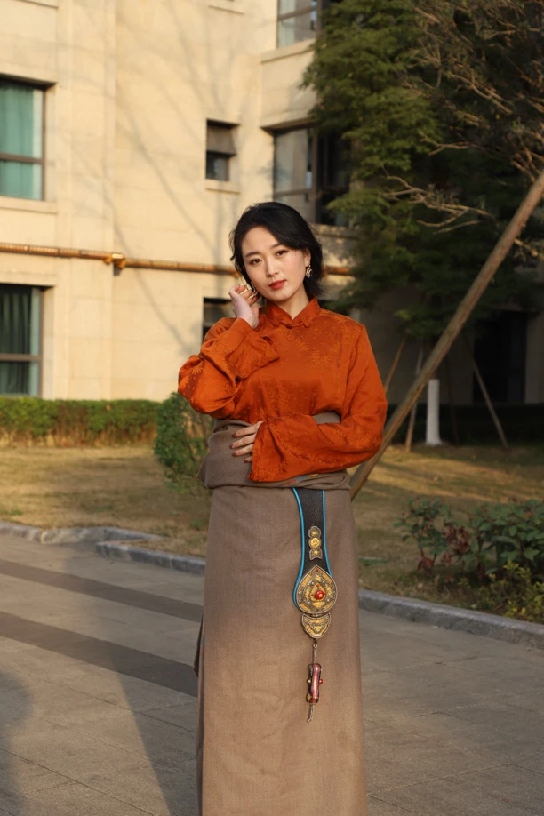高端女款藏式衬衣