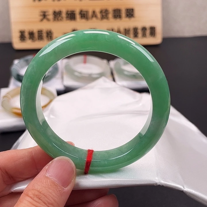 翡翠未镶嵌手镯手镯65