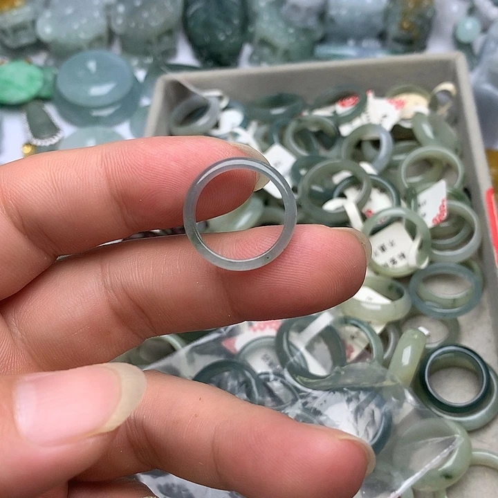 翡翠未镶嵌颈饰天然翡翠