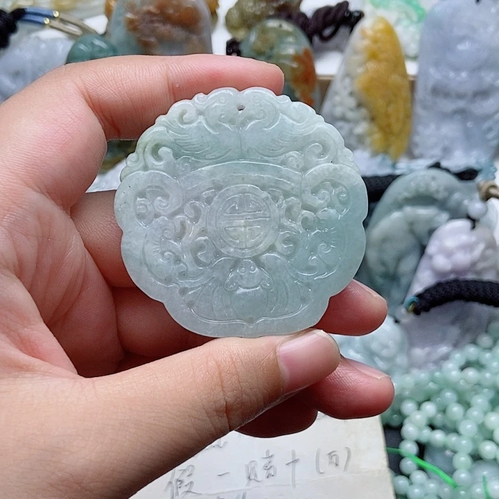翡翠未镶嵌吊坠(不含链)1