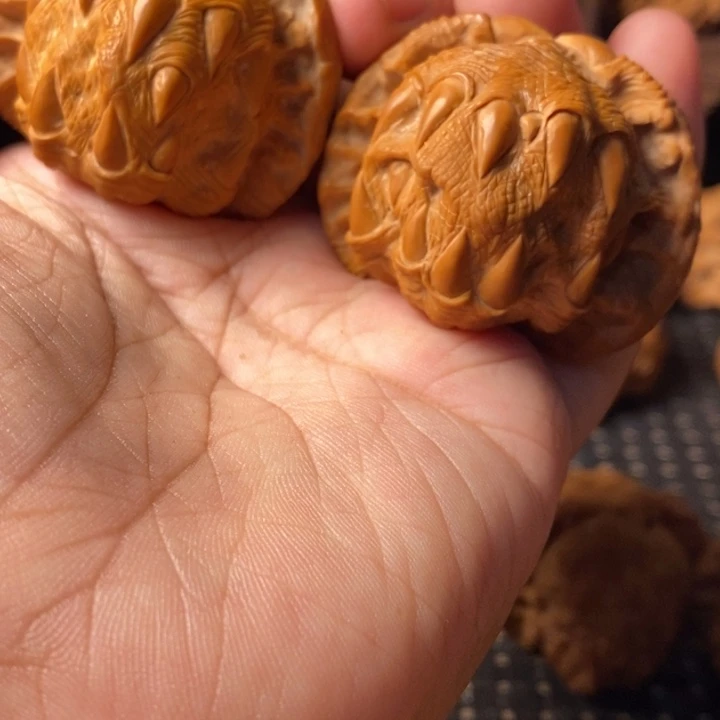 把件文玩核桃吞噬