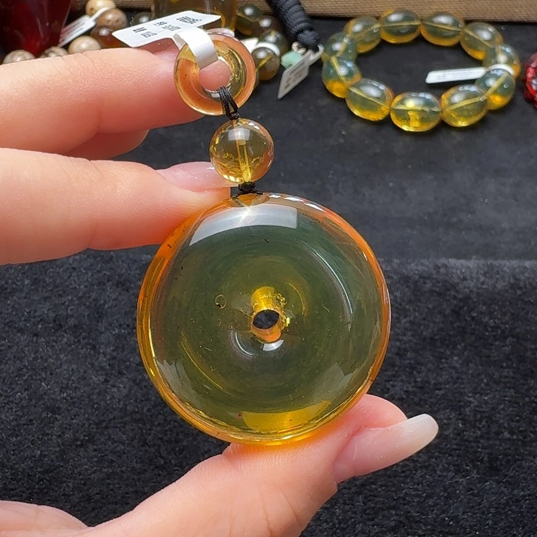 琥珀未镶嵌珠宝奇石36mm柳青平安扣
