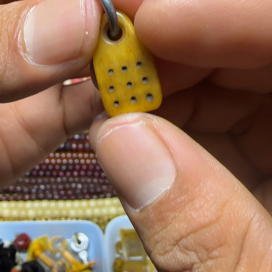 l***z格桑工艺坊直播间