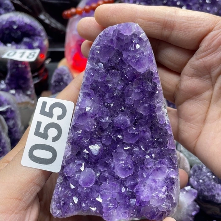 未镶嵌水晶大型摆件（非配饰）