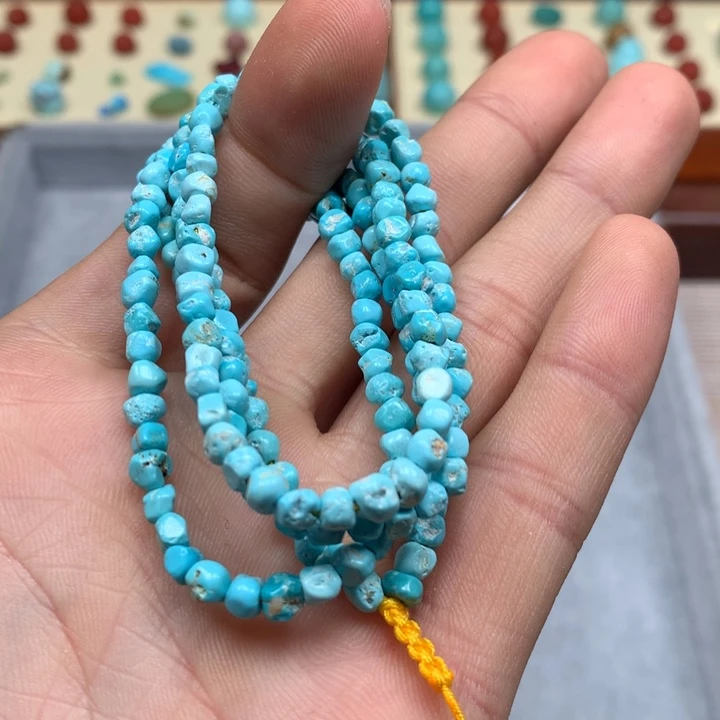 绿松石配饰未镶嵌