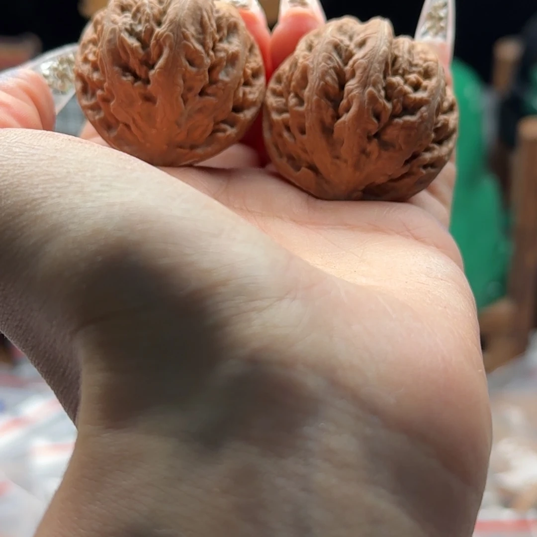 文玩核桃把件关东木子楸百核72花皮