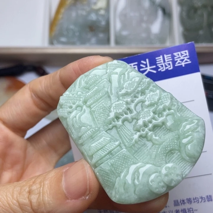 翡翠未镶嵌颈饰翡翠