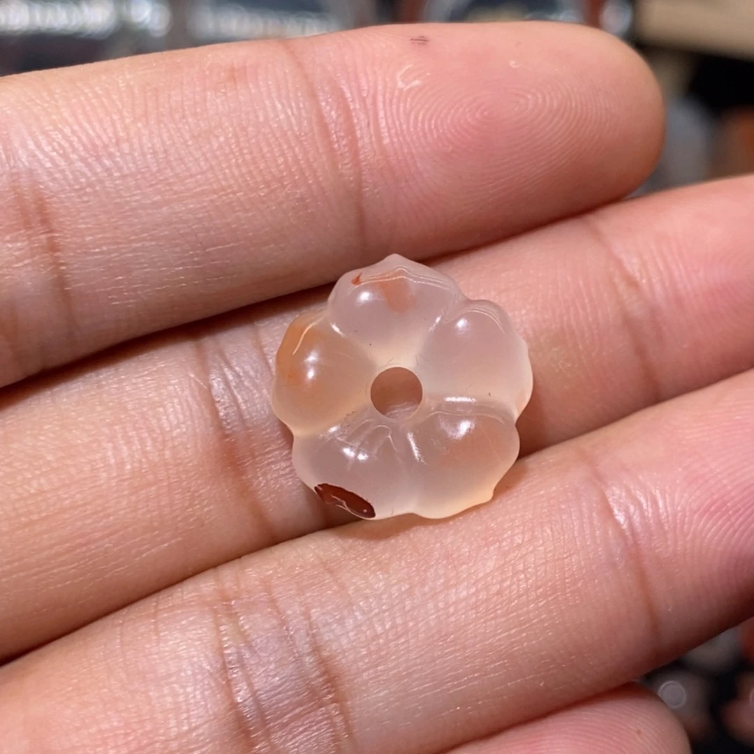 南红玛瑙冰飘未镶嵌有钱花1