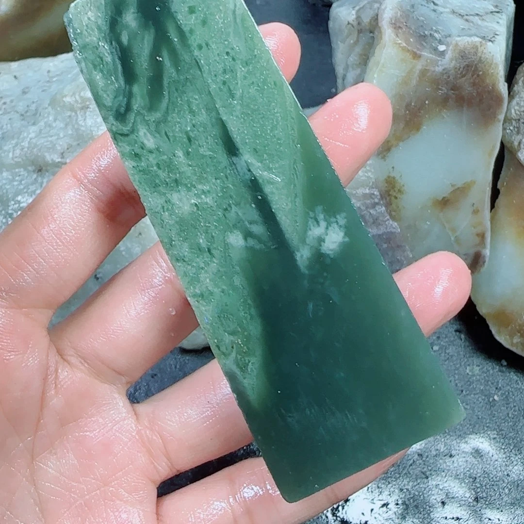 和田玉未镶嵌珠宝半成品