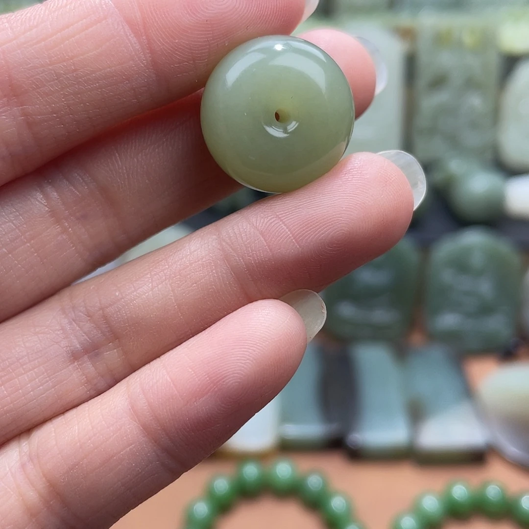 和田玉未镶嵌吊坠(不含链)