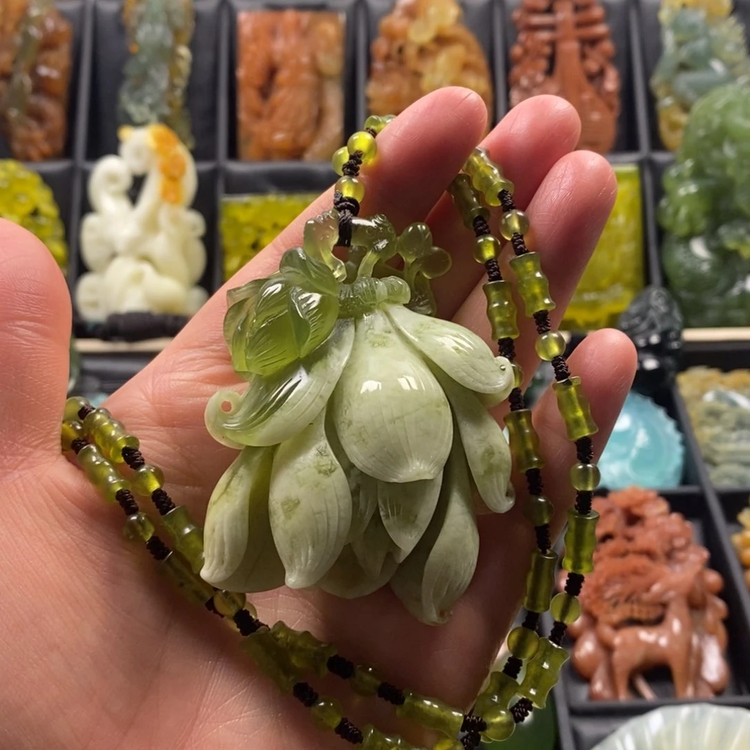 蛇纹石玉合金颈饰