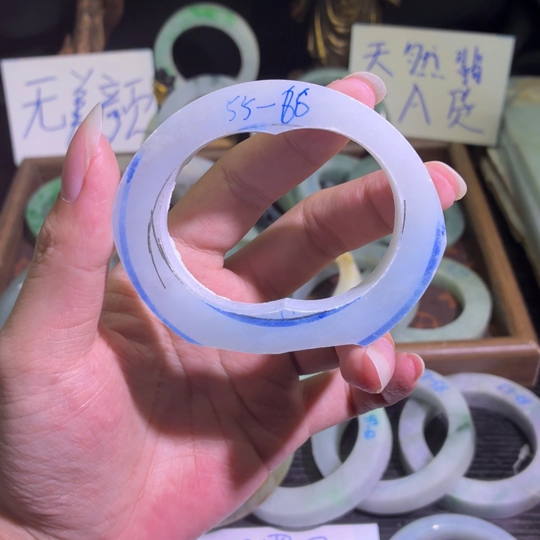 定制翡翠未镶嵌翡翠A货手镯毛胚定制