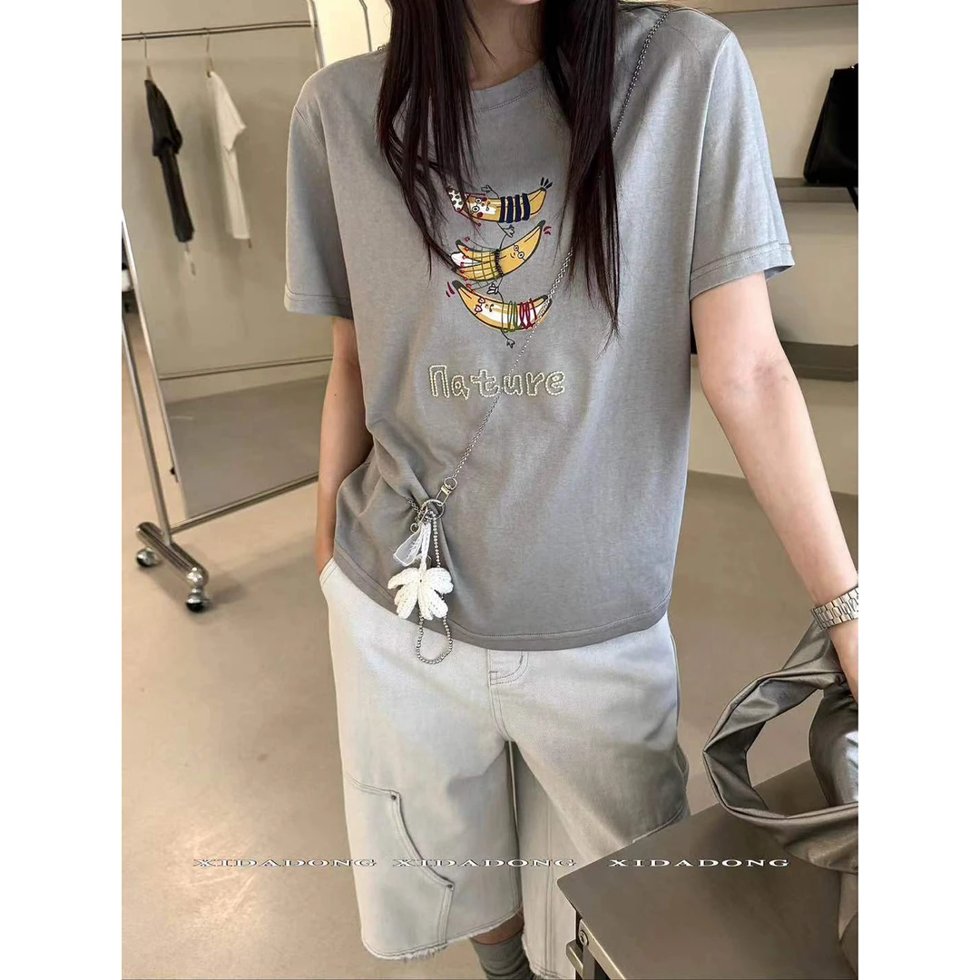 【仙仙推荐】喜大东卡通香蕉字母刺绣t恤Z8066