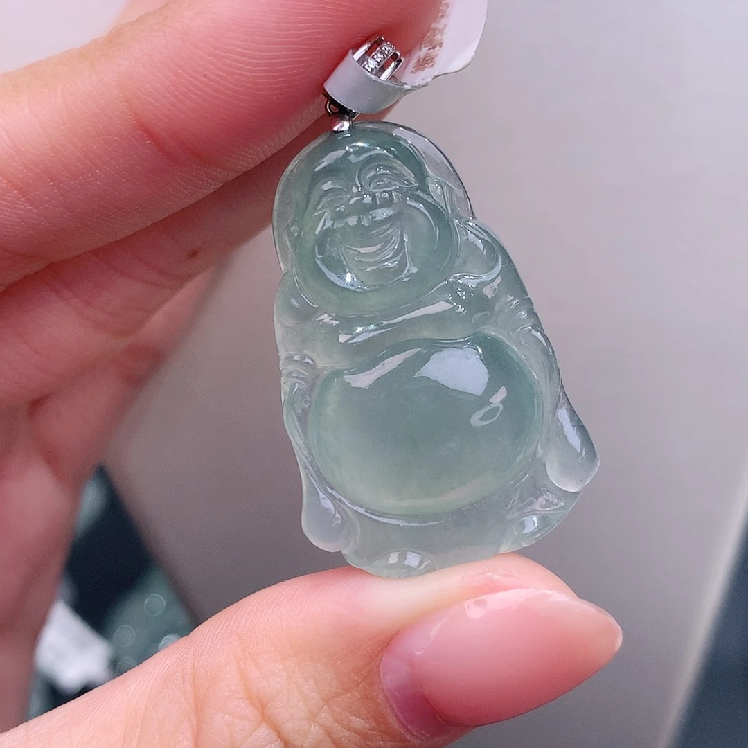 颈饰18K金镶嵌翡翠冰晴底站佛