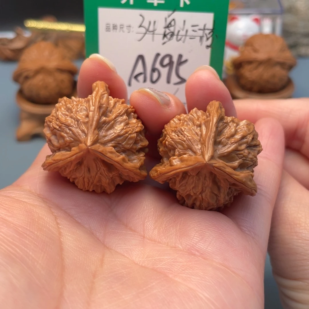 吊坠桃核文玩核桃