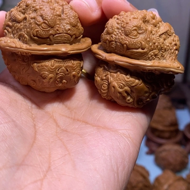 【闪购商品】核桃手串/手链J****森金蟾貔貅