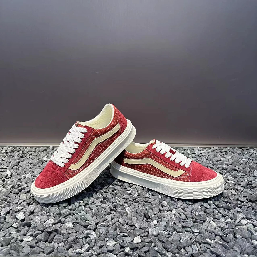 潮牌男鞋2025春夏新款低帮软底舒适板鞋布面透气时尚运动休闲鞋