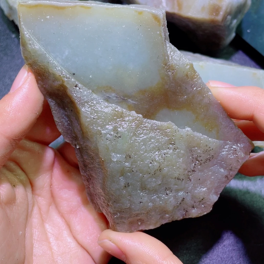 和田玉（糖玉）未镶嵌珠宝半成品