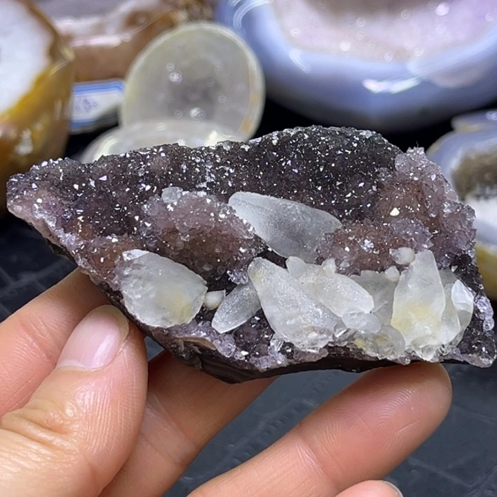 林***戈未镶嵌水晶珠宝半成品奇石花球