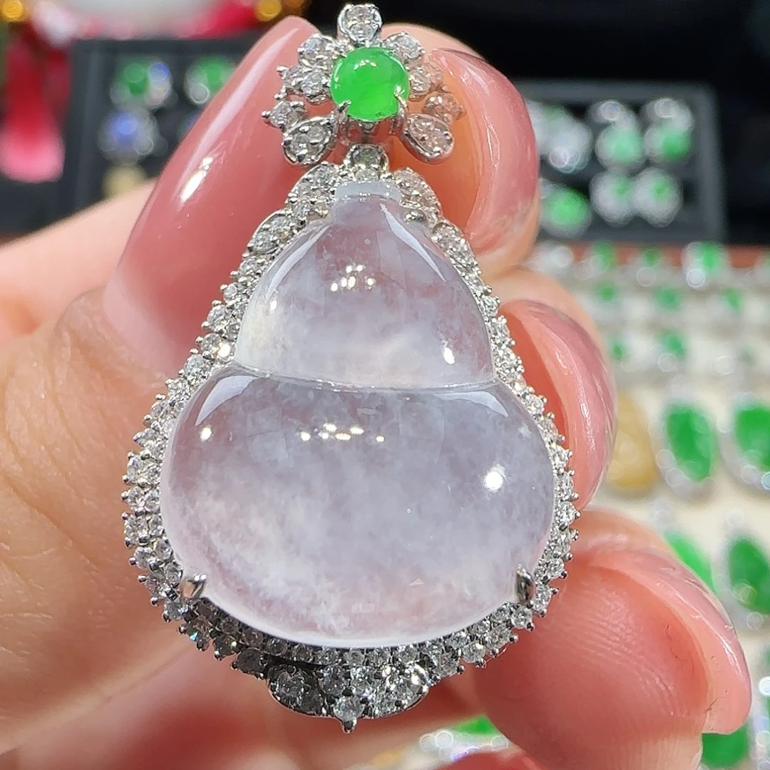 翡翠吊坠(不含链)18K金镶嵌