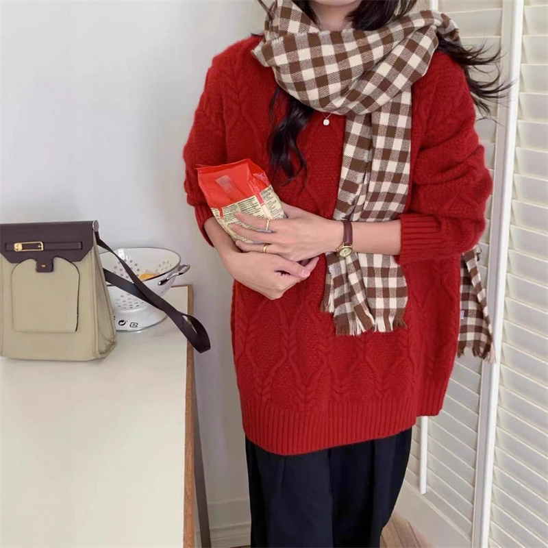 复古麻花圆领套头毛衣女2025秋冬新款宽松奶系软糯外穿针织衫上衣
