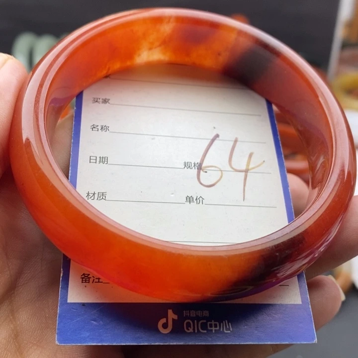 未镶嵌手镯石英质玉