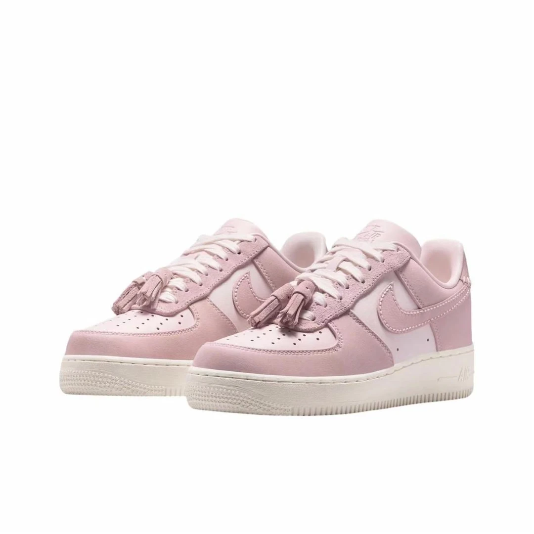 NIKE/耐克 AF1 女子新品经典复古空军运动时尚休闲板鞋 IB4654661