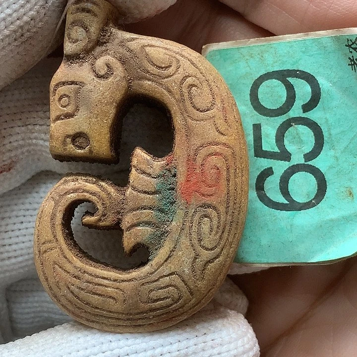 未镶嵌和田玉挂件