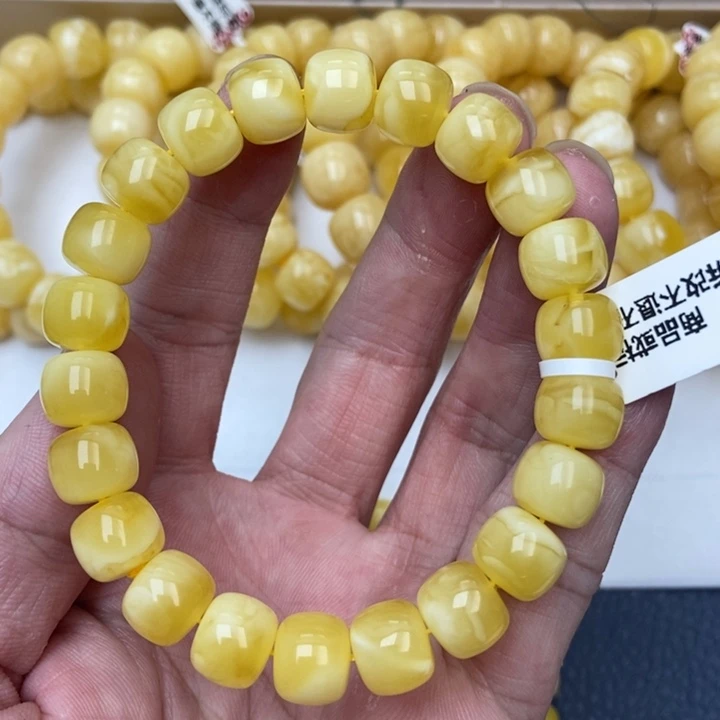 琥珀未镶嵌珠宝奇石24