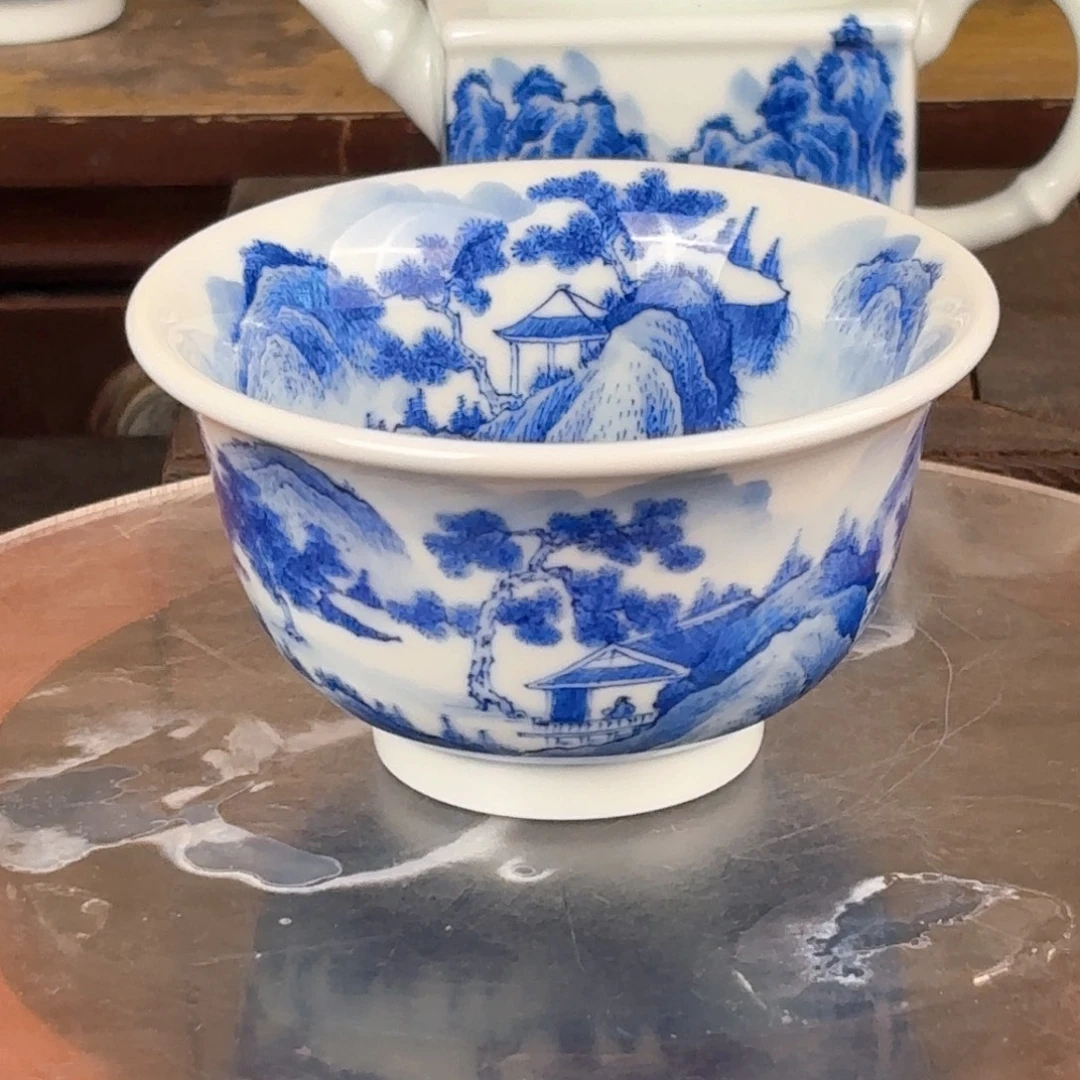 景德镇纯手工手绘中号青花山水压手杯