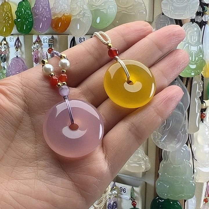 了***起未镶嵌颈饰玛瑙/玉髓
