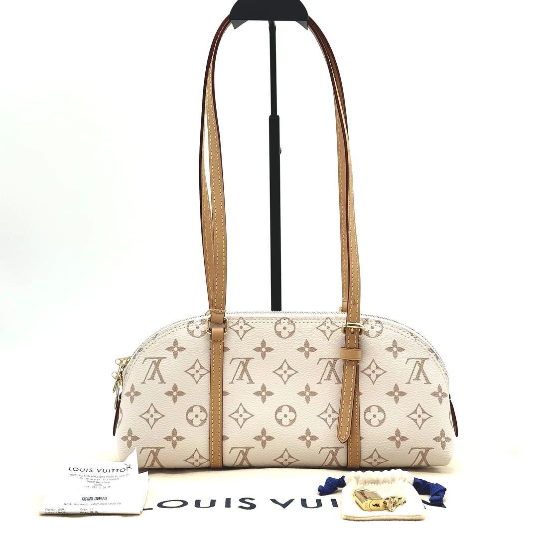 未使用 LouisVuitton/路易威登 沙丘色SquireEastWest贝壳包28128
