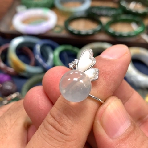 【闪购商品】颈饰未镶嵌翡翠