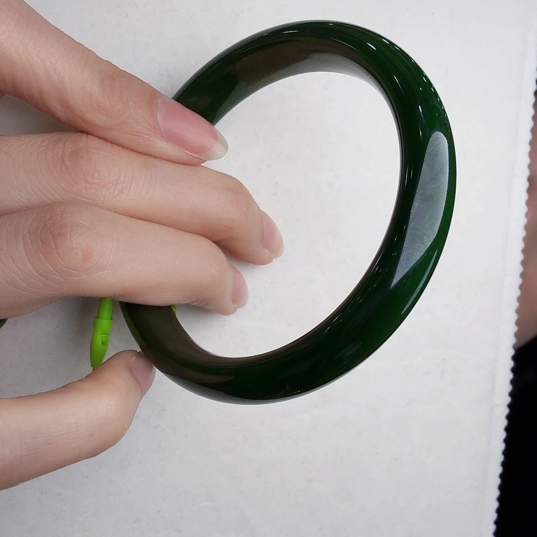 和田玉（碧玉）手镯未镶嵌