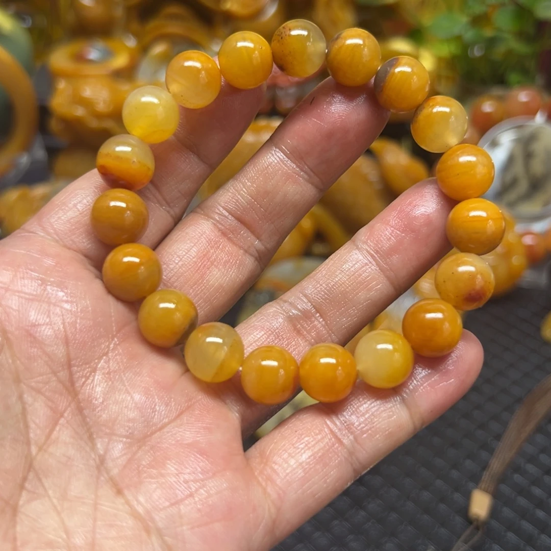 石英质玉未镶嵌颈饰