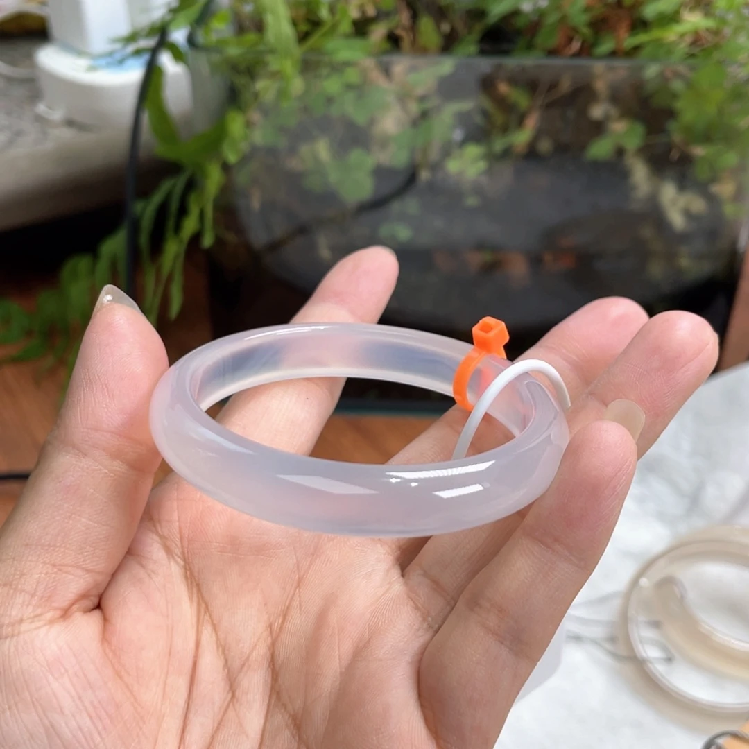 玛瑙/玉髓手镯未镶嵌纹理