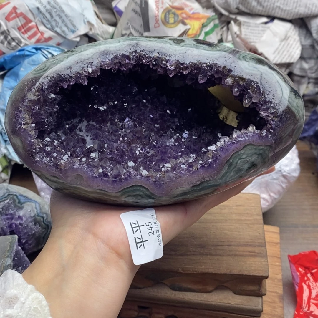 紫晶未镶嵌大型摆件（非配饰）