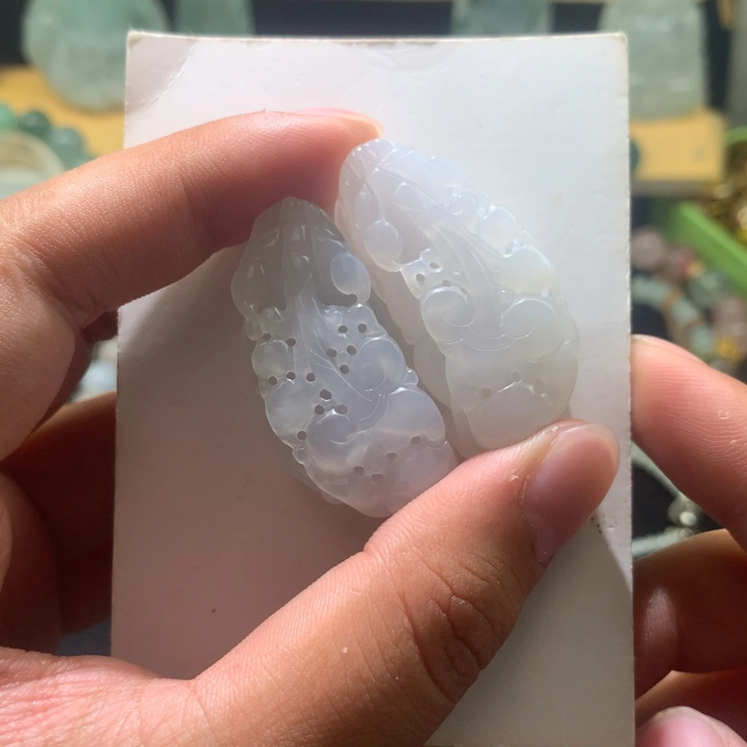 翡翠未镶嵌颈饰0000