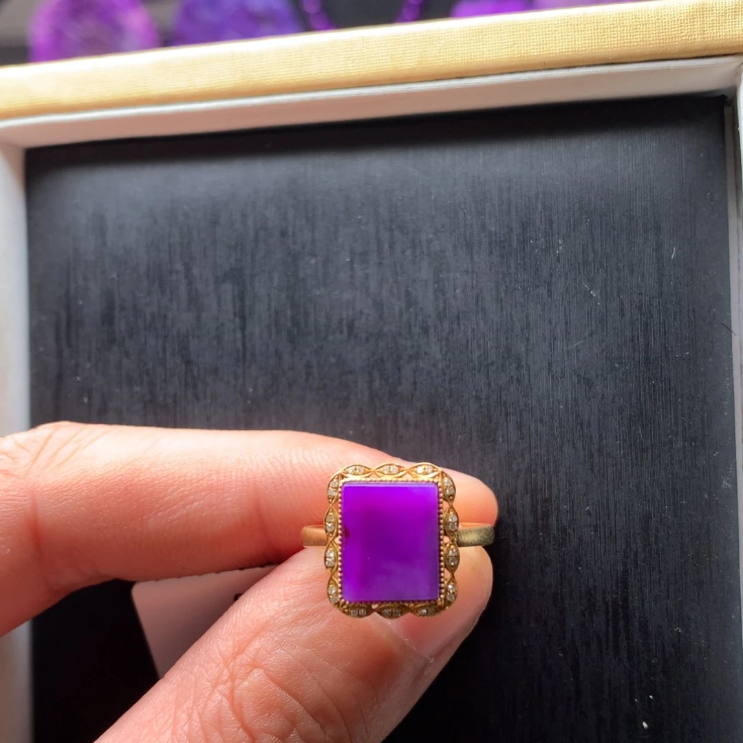 苏纪石（舒俱来）戒指18K金镶嵌