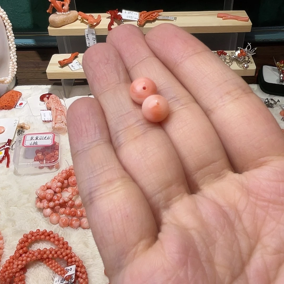 mo粉色圆珠1.57克