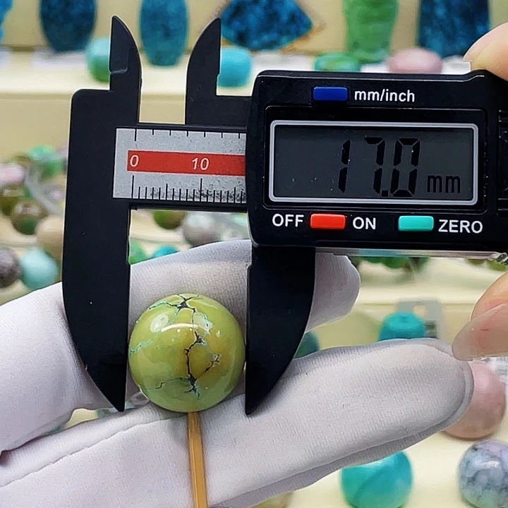 绿松石未镶嵌挂件