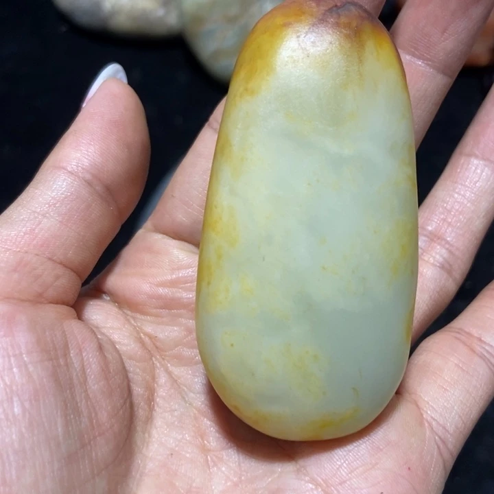 和田玉（糖玉）未镶嵌挂件