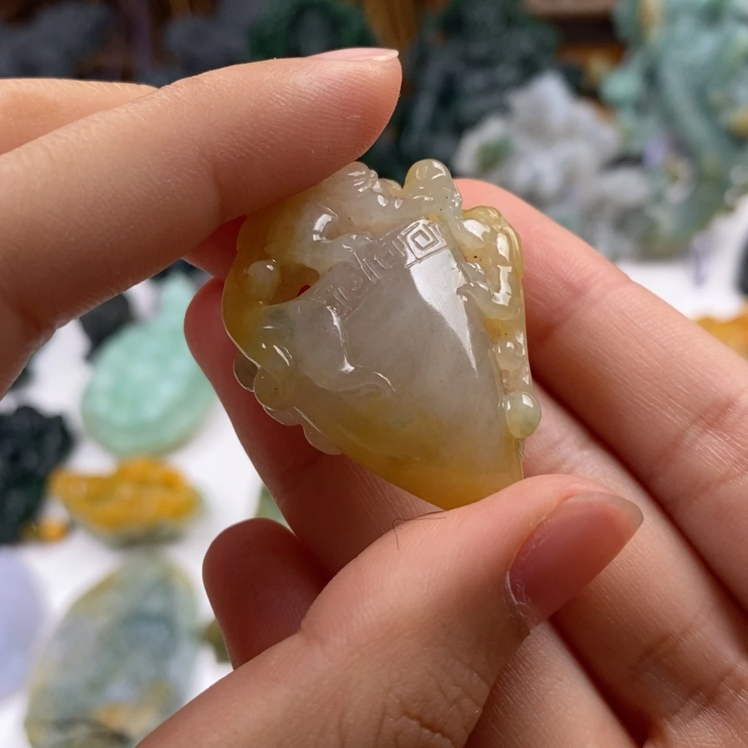 定制翡翠未镶嵌翡翠