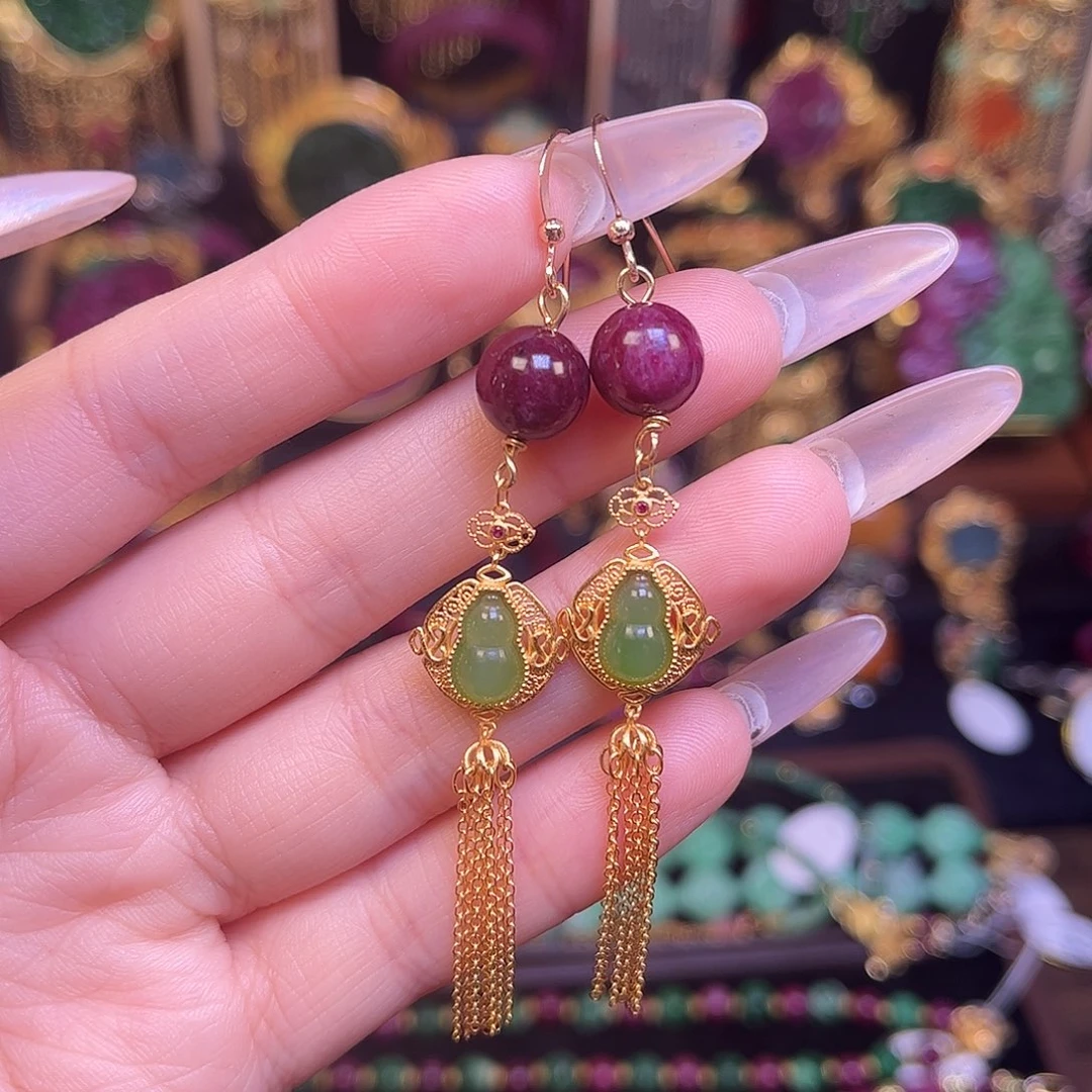 未镶嵌红宝石耳饰