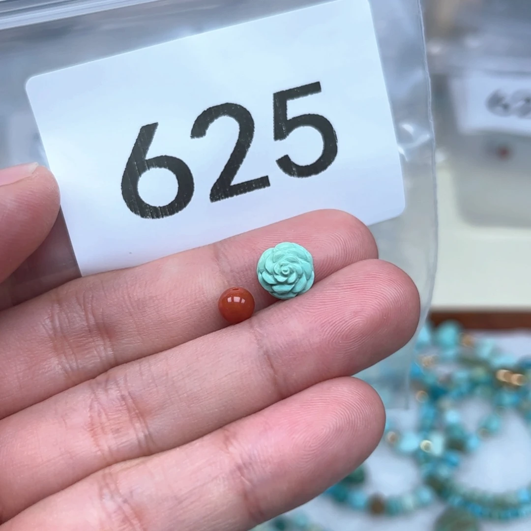 南红玛瑙未镶嵌珠宝奇石