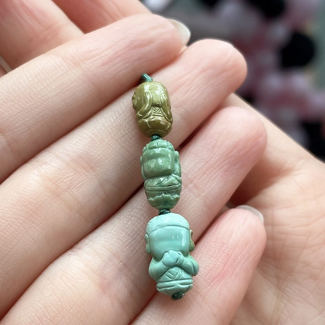 未镶嵌绿松石颈饰