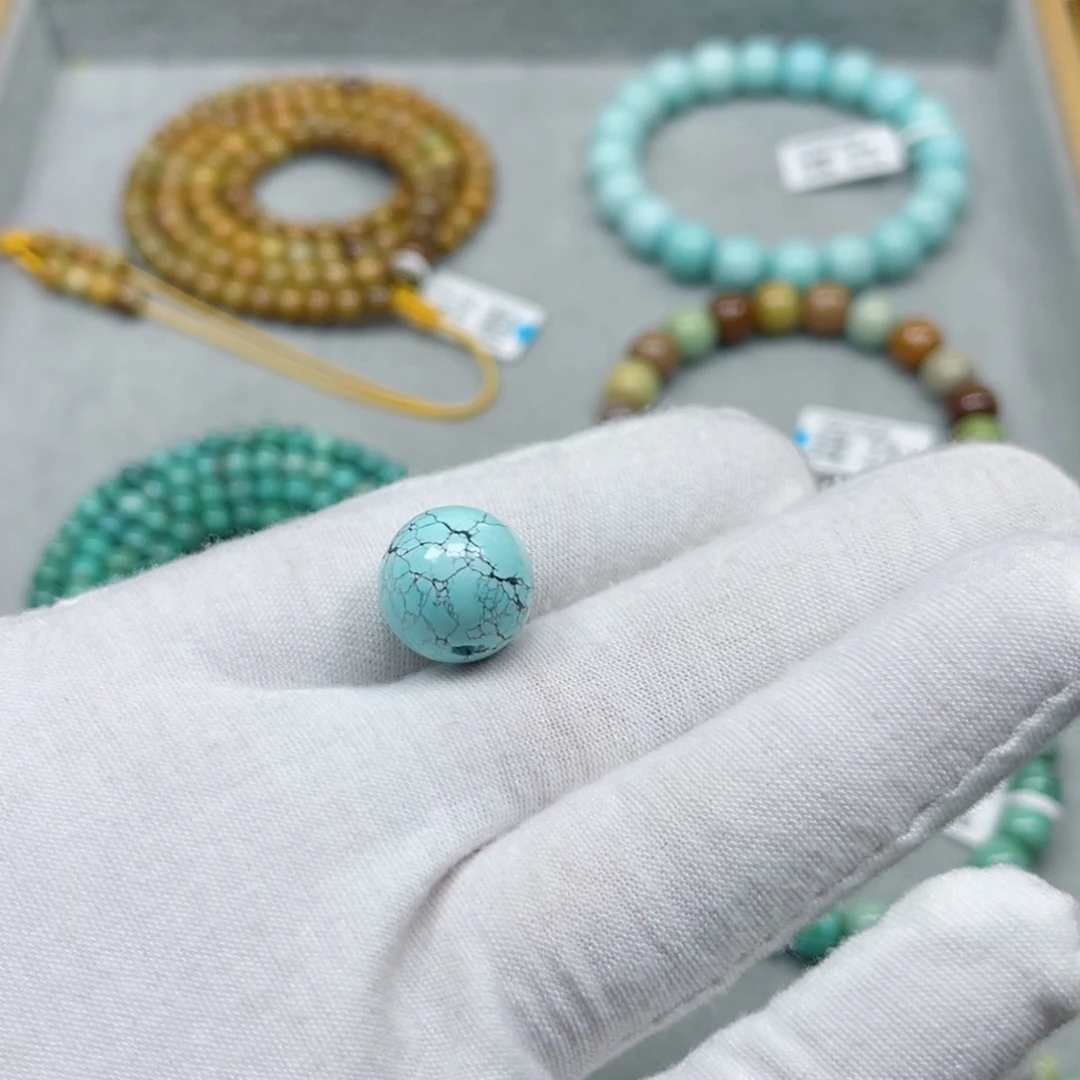 绿松石未镶嵌挂件