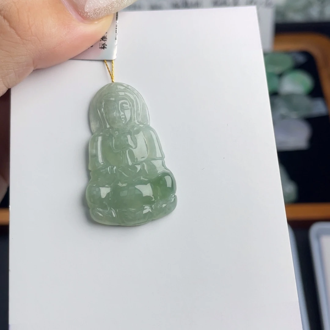 颈饰未镶嵌翡翠观音